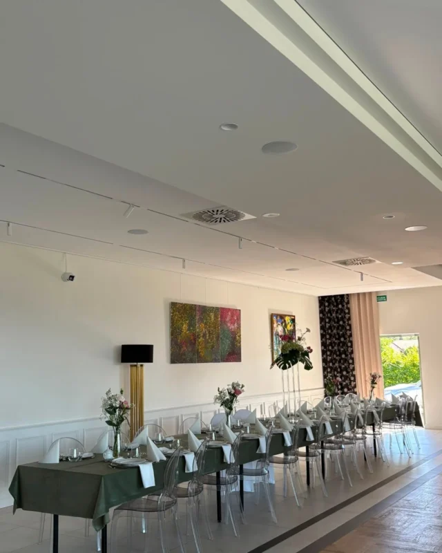 Wnętrze lub aranżacja przyjęcia w Restauracji Stenka