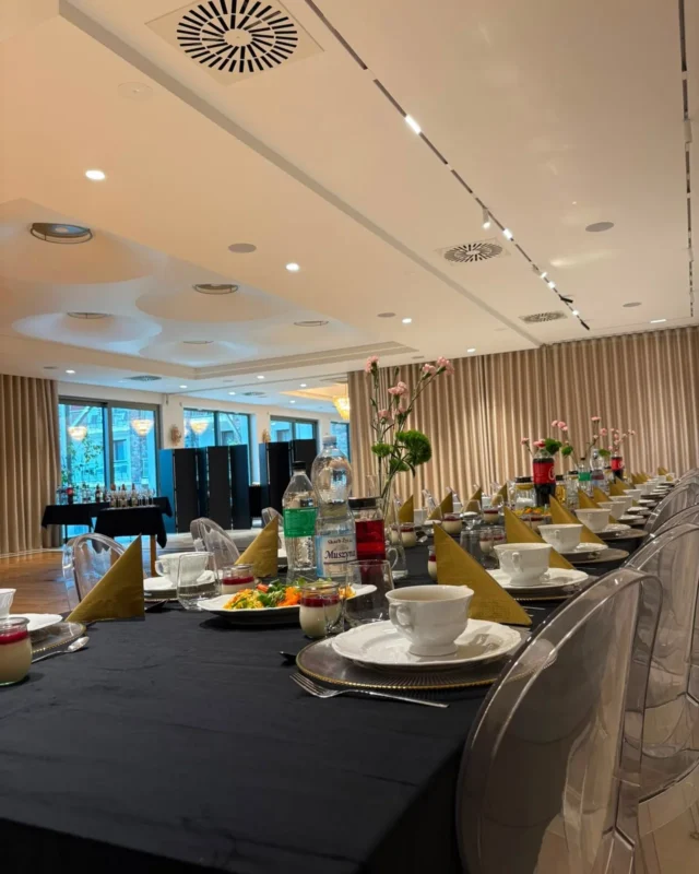 Wnętrze lub aranżacja przyjęcia w Restauracji Stenka
