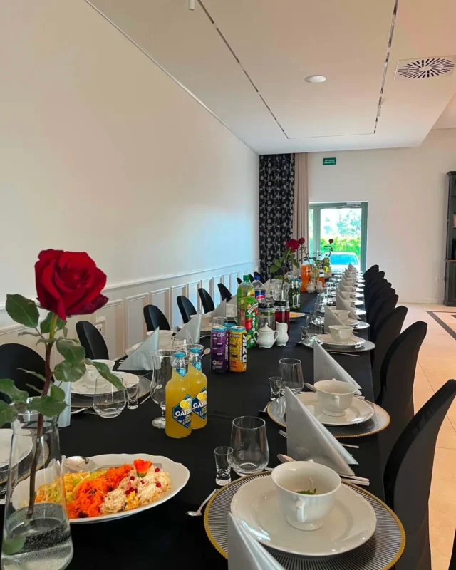 Wnętrze lub aranżacja przyjęcia w Restauracji Stenka