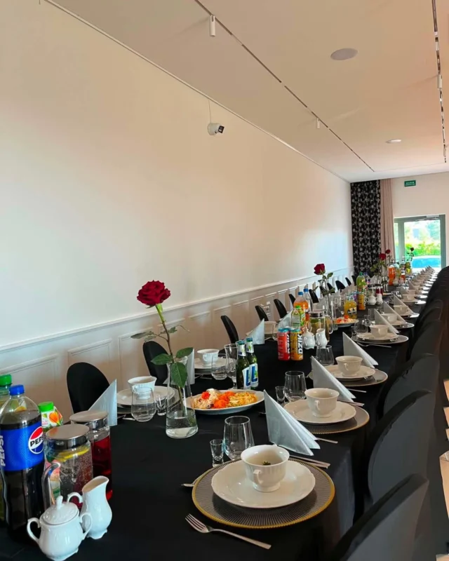 Wnętrze lub aranżacja przyjęcia w Restauracji Stenka
