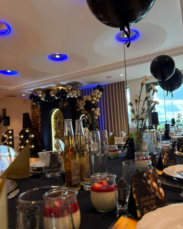 Wnętrze lub aranżacja przyjęcia w Restauracji Stenka