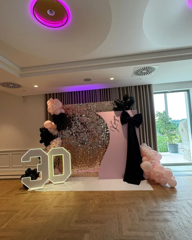 Wnętrze lub aranżacja przyjęcia w Restauracji Stenka